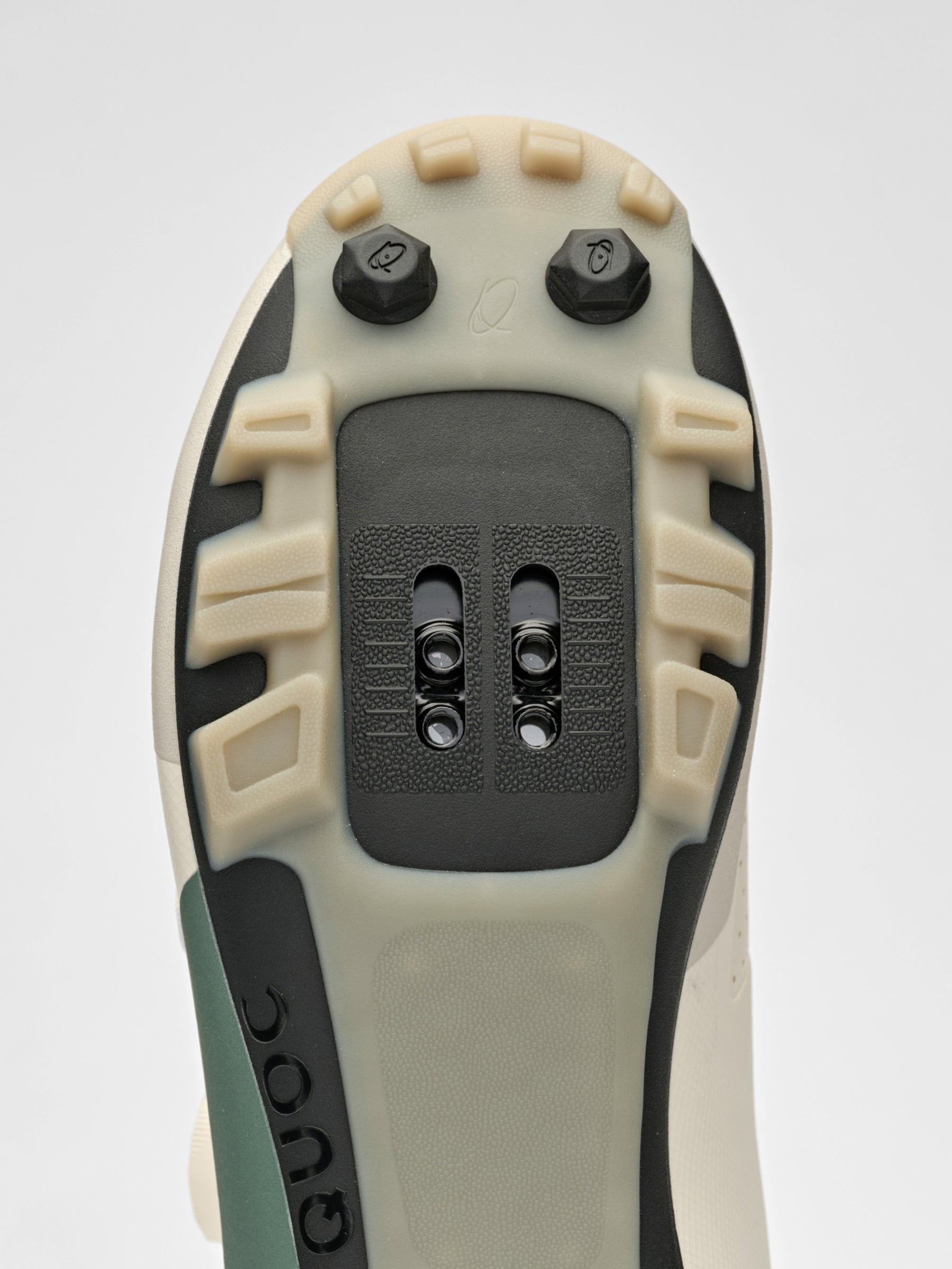 MAAP x QUOC Gran Tourer XC